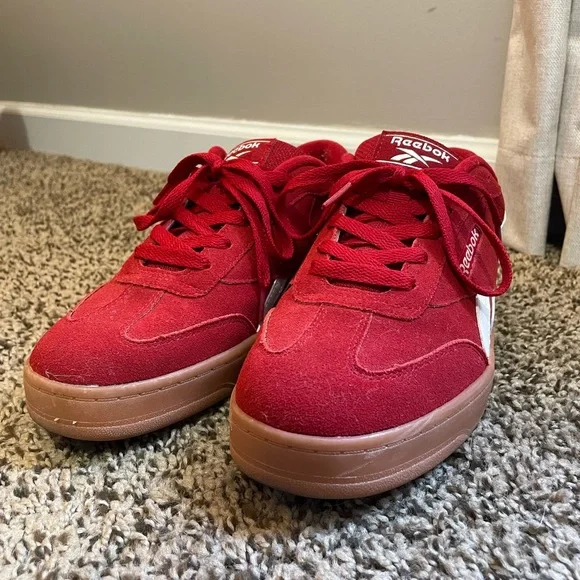 Reebok Women’s Red and White Sneakers - Picture 3 of 7